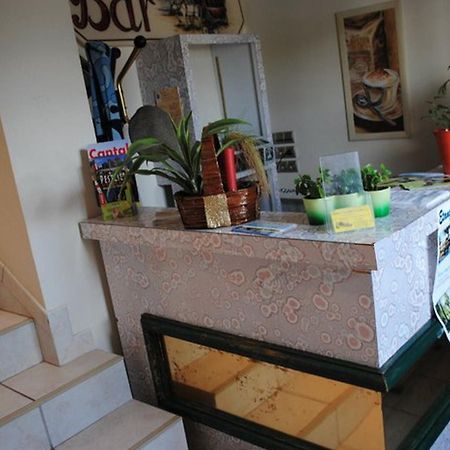 Hotel des voyageurs Chez Betty Neussargues en Pinatelle Kültér fotó