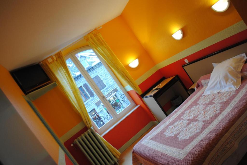 Hotel des voyageurs Chez Betty Neussargues en Pinatelle Szoba fotó