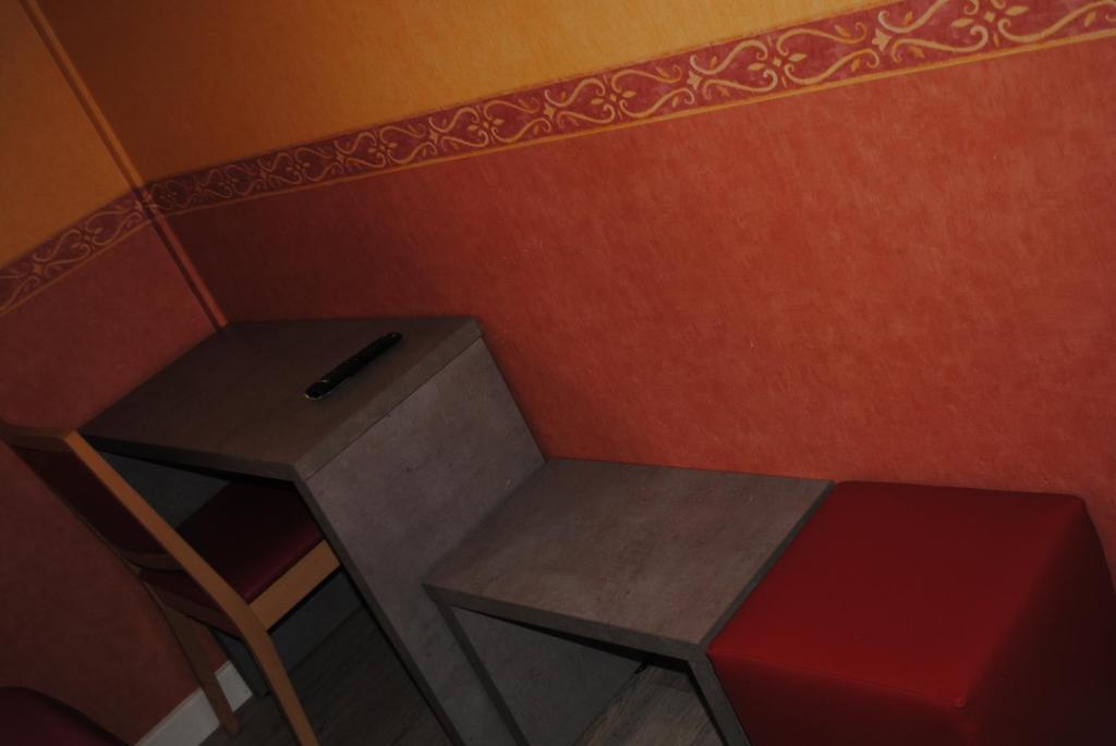 Hotel des voyageurs Chez Betty Neussargues en Pinatelle Kültér fotó