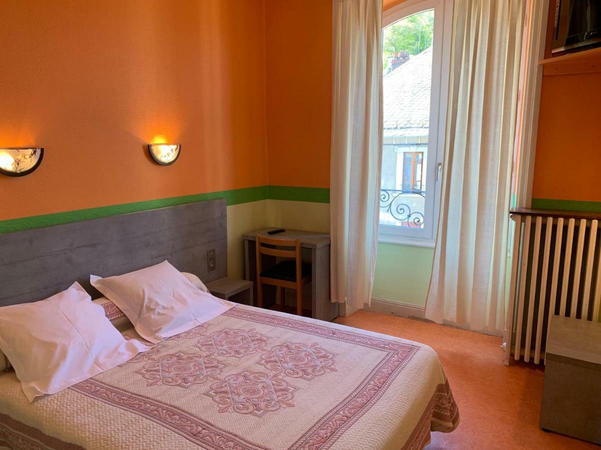 Hotel des voyageurs Chez Betty Neussargues en Pinatelle Kültér fotó